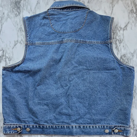 Pooh Embroidered Denim Vest - Picture 6 of 8